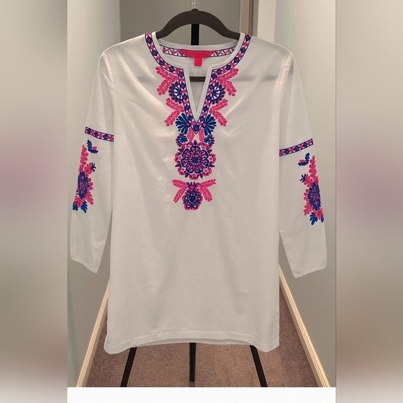Lilly Pulitzer Coretta Embroidered Tunic Top – Size Small (MSRP $148) - Picture 2 of 6